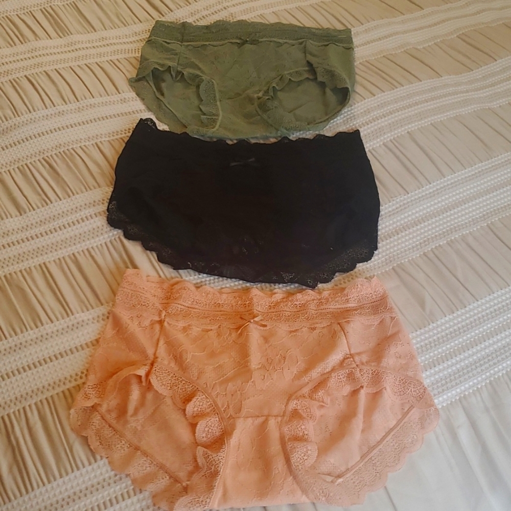 3 lace full coverage panties